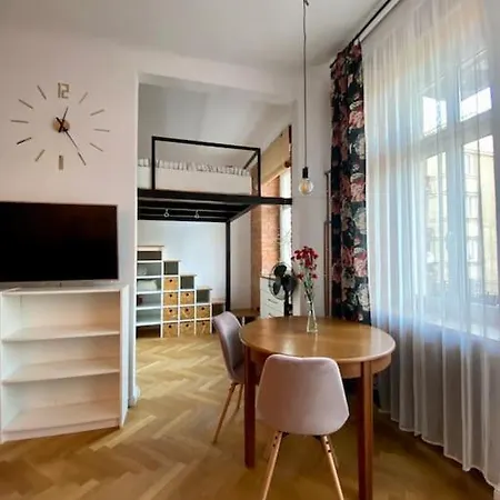 Klimatyczne W Sercu Pragi Warsaw